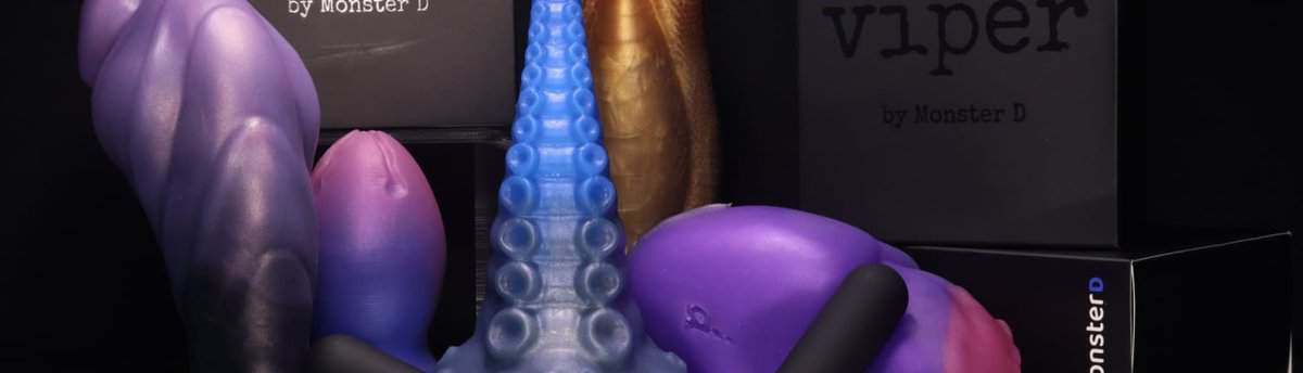 sex toys da monster d expostos para foto