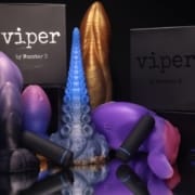 sex toys da monster d expostos para foto