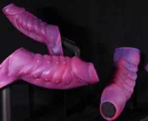 4 capas penianas do modelo mojo expostas em posições diferentes