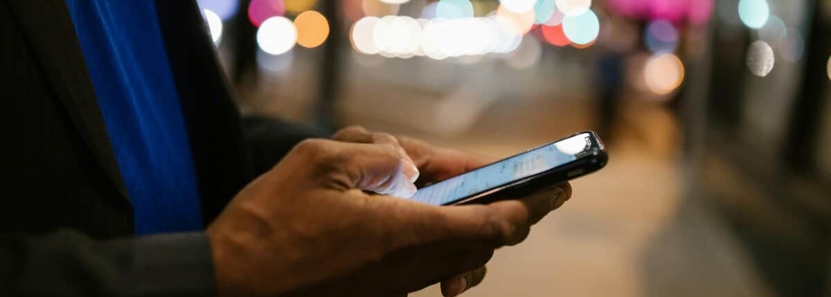 Namoro a distância Namorado a distância pelo celular