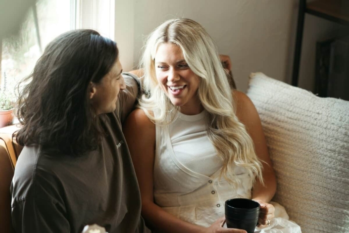 Casal em comunicação