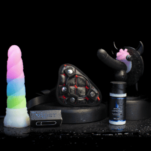 Sexo a três: o manual do ménage que todo mundo deveria ler Sexo a três: o manual do ménage que todo mundo deveria ler - Monster D