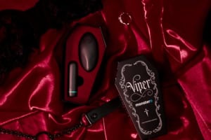 Posição Cowgirl: Como Fazer, 5 Dicas e Variações Posição Cowgirl: Como Fazer, 5 Dicas e Variações - Monster D