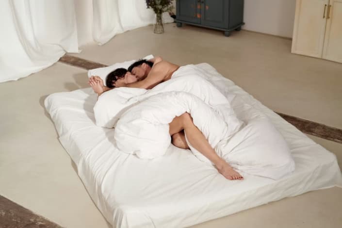 casal no sexo diferente