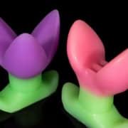 plug anal diferente em forma de flores